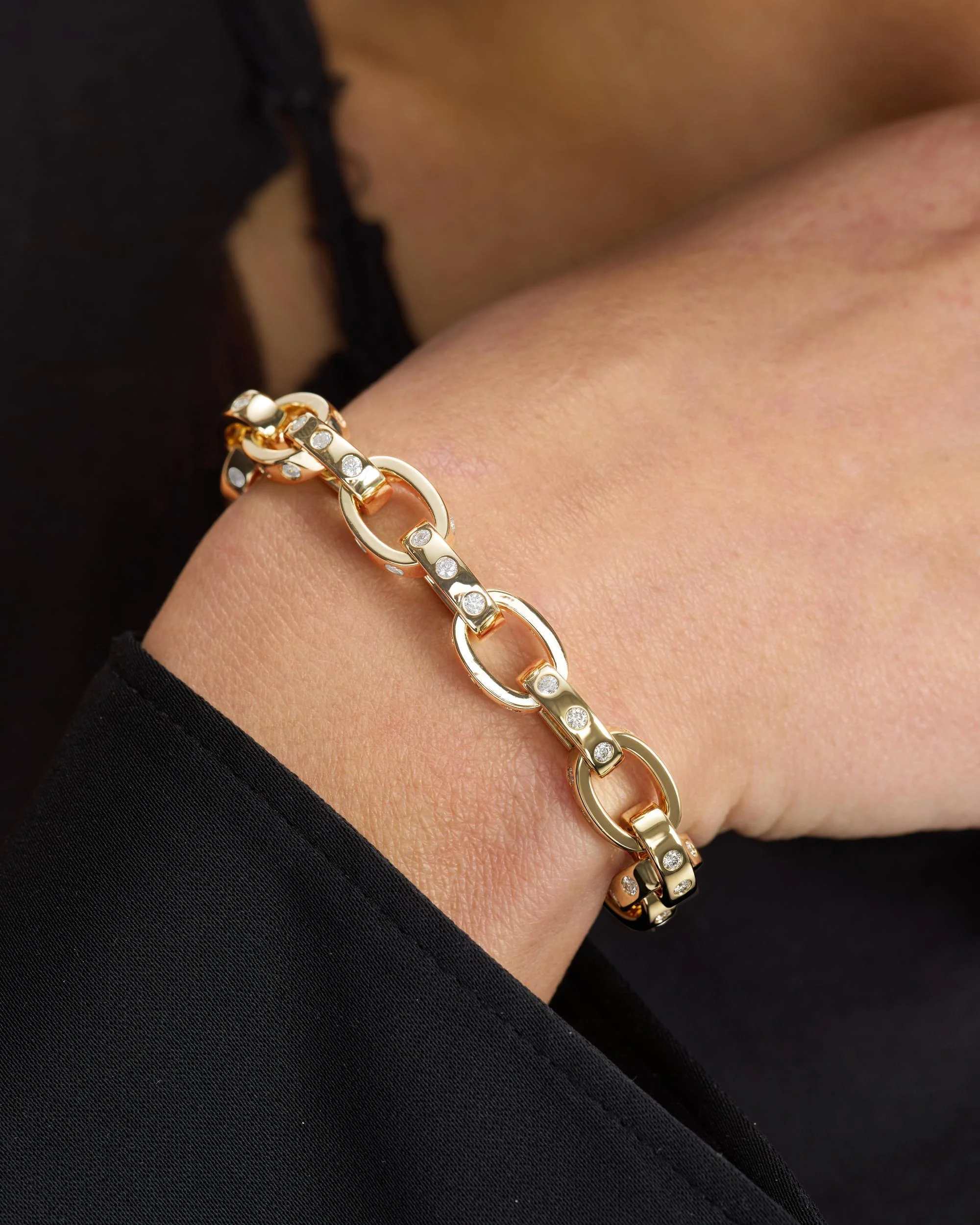 Ashley Chain Link Bracelet 9mm - Gold|White Diamondettes - Image 2